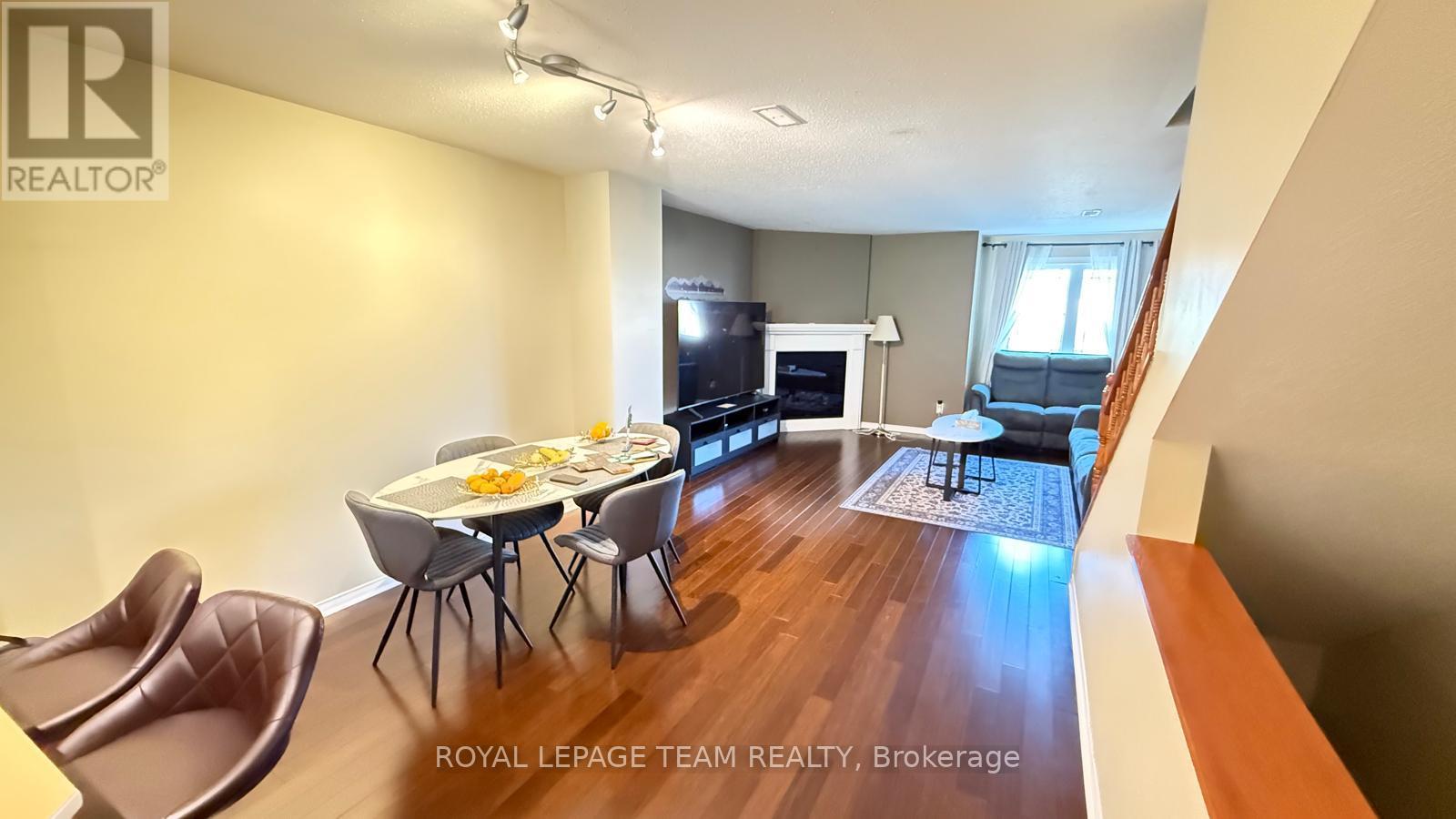 390 Crownridge Drive N, Ottawa, Ontario  K2M 3A4 - Photo 3 - X13170620
