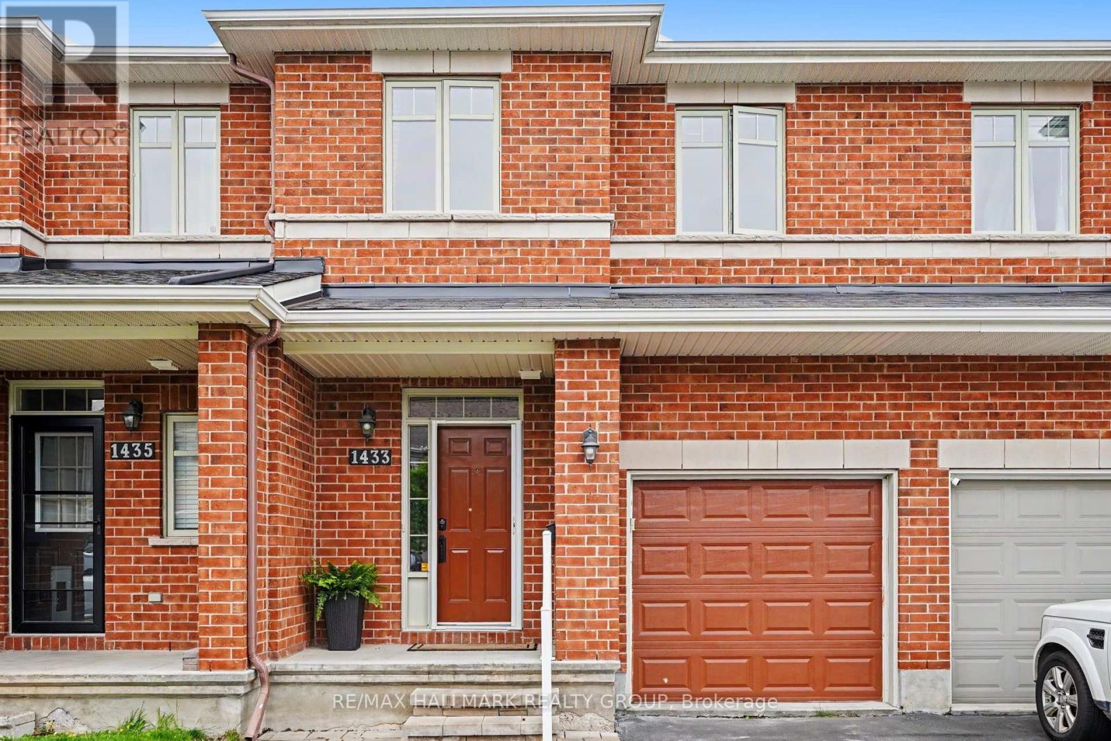 1433 COMFREY CRESCENT W, Ottawa, Ontario