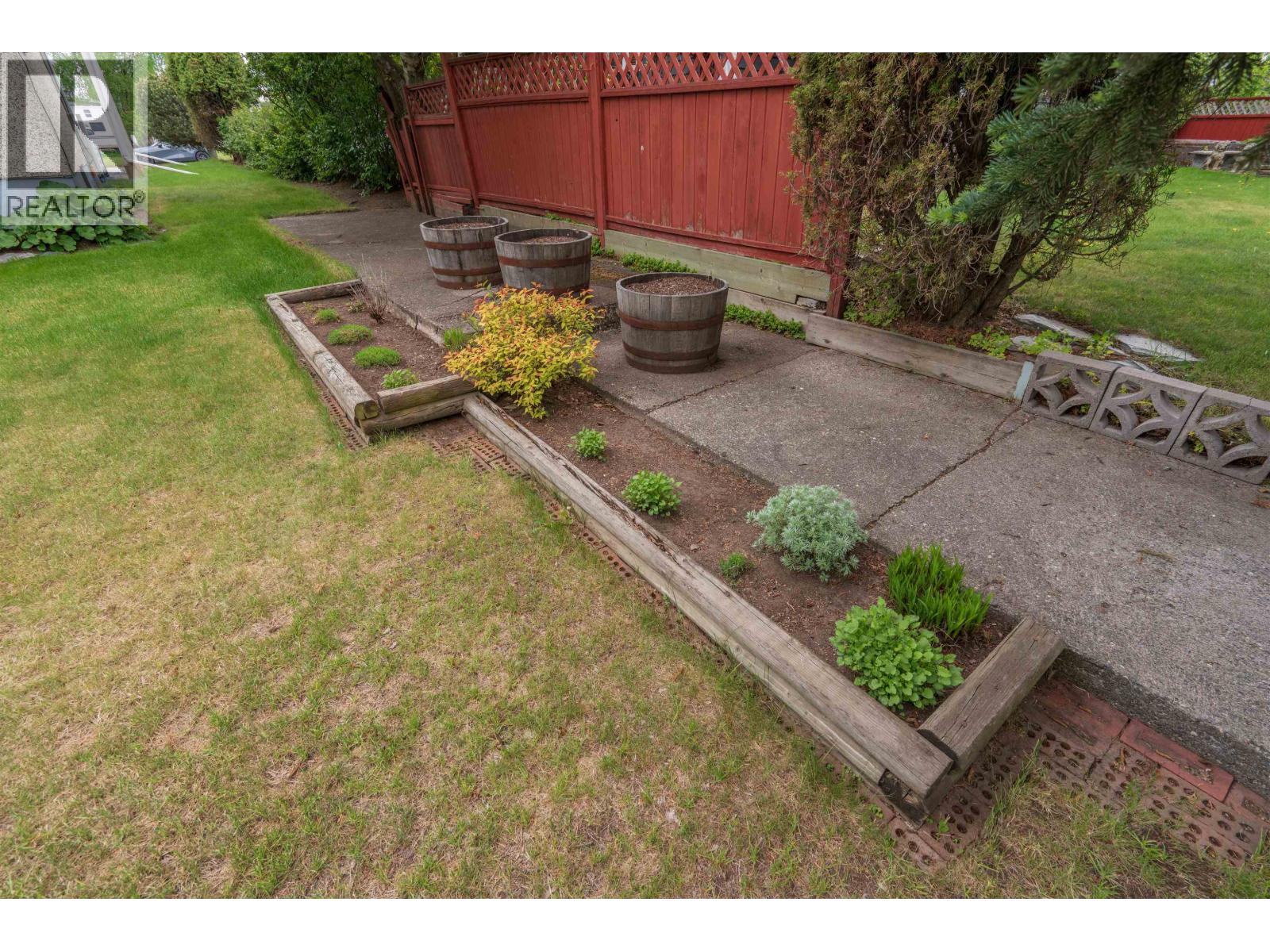 2800 Hammond Avenue, Prince George, British Columbia  V2M 1A5 - Photo 14 - R3127433