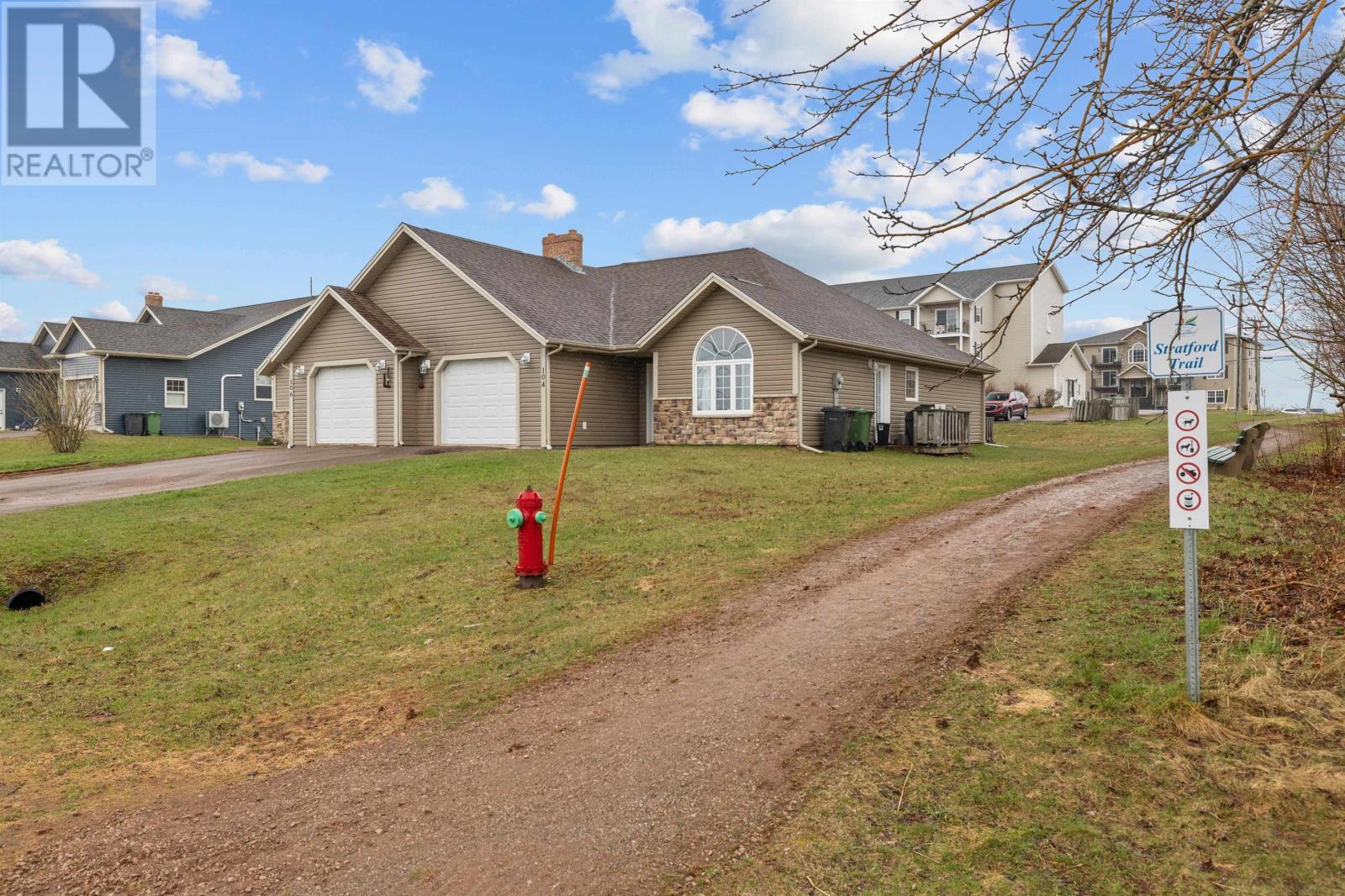 106 Heron, Stratford, Prince Edward Island  C1B 2B9 - Photo 2 - 202612065