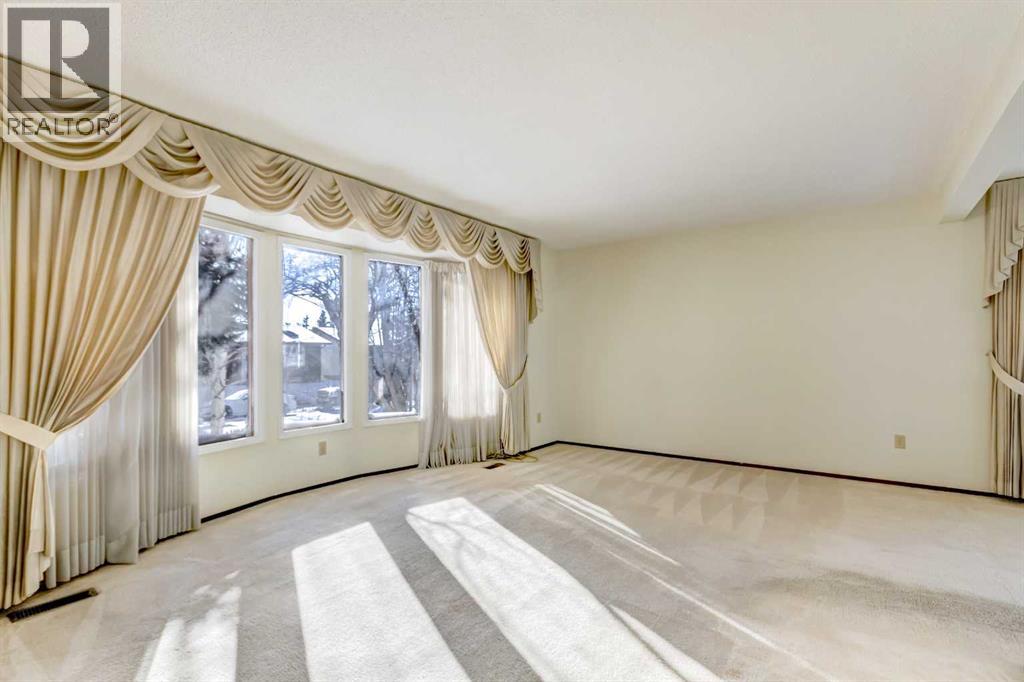 4620 31 Avenue NE, Calgary, Alberta  T1Y 1G9 - Photo 4 - A2288481
