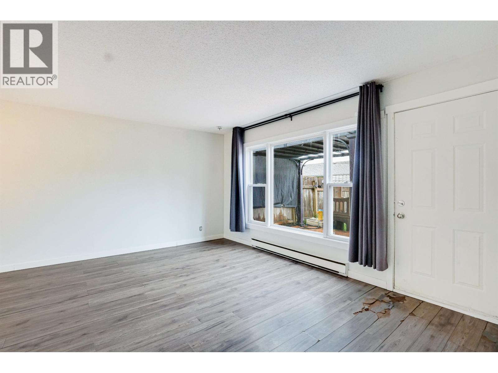 35 185 Konigus Street, Kitimat, British Columbia  V8C 2K4 - Photo 2 - R3127417