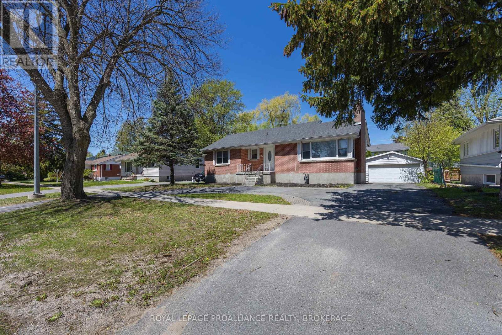 1101 Johnson Street, Kingston, Ontario  K7M 2N6 - Photo 3 - X13170666