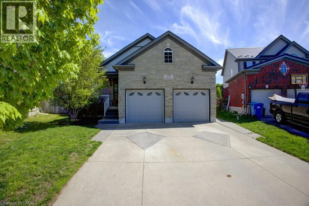22 Mullin Drive, Guelph, Ontario  N1E 0E1 - Photo 2 - 40831761