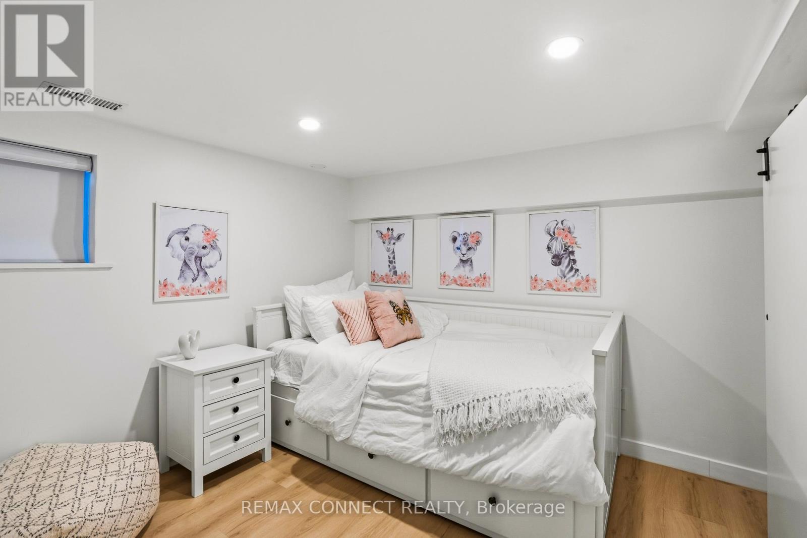 60 Woodbury Road, Toronto, Ontario  M8W 1X7 - Photo 32 - W13032584