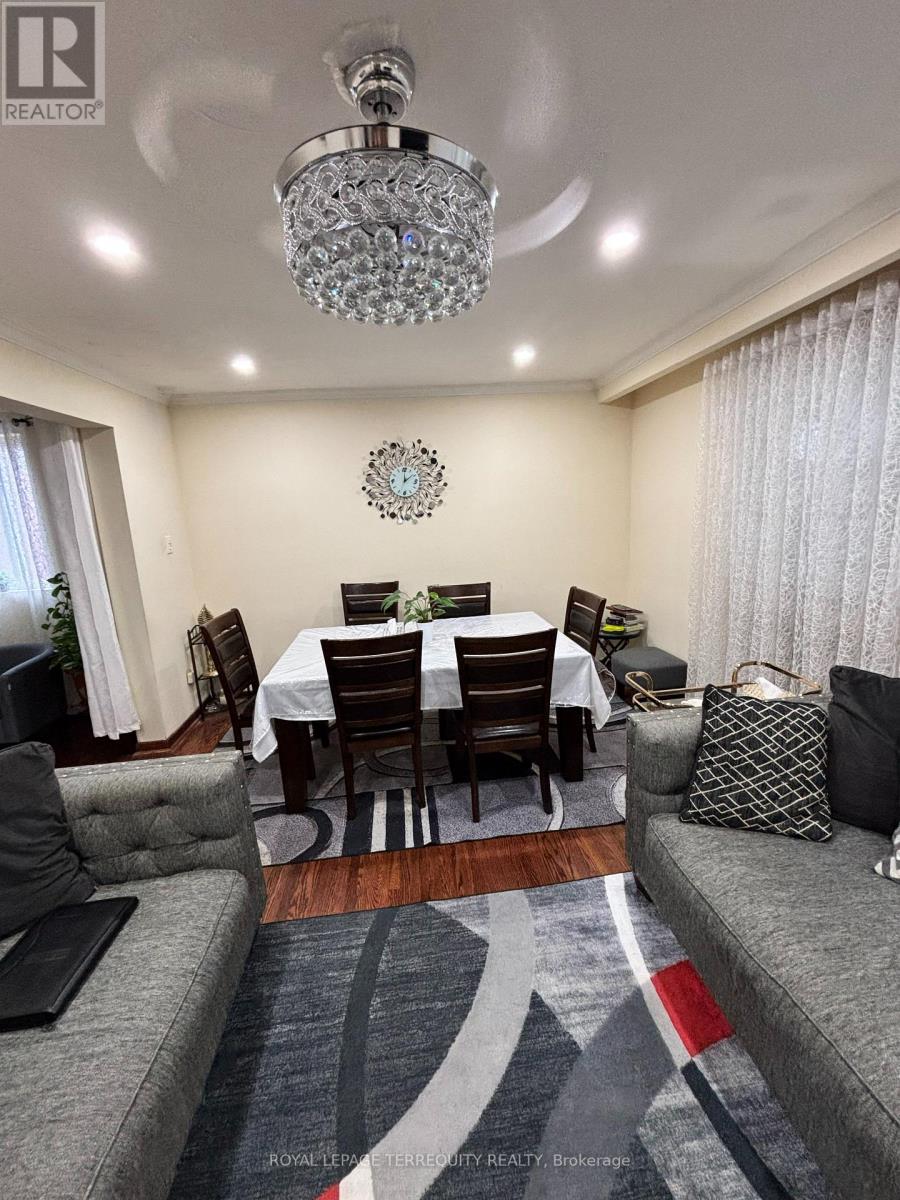 28 Keegan Crescent, Toronto, Ontario  M3J 1G2 - Photo 7 - W13167136