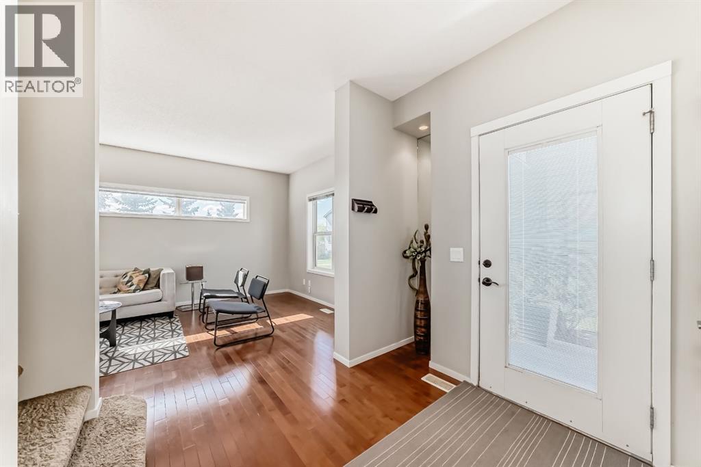 101 Copperstone Circle Se, Calgary, Alberta  T2Z 0G8 - Photo 4 - A2313771