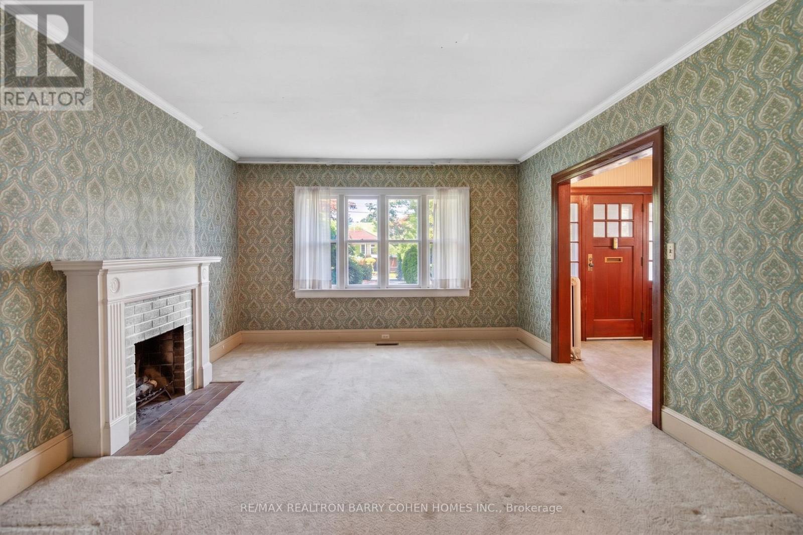 12 Stibbard Avenue, Toronto, Ontario  M4P 2C1 - Photo 5 - C13170606