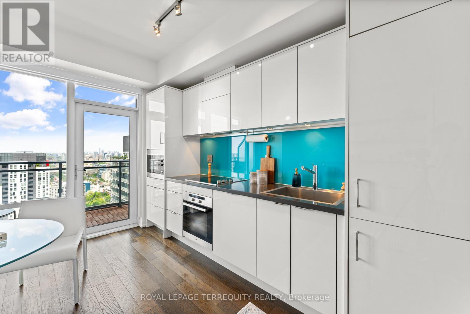 4203 - 21 Widmer Street, Toronto, Ontario  M5V 0B8 - Photo 3 - C13170696