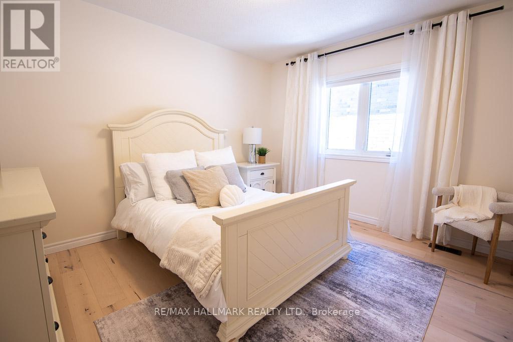 566 Maitland Drive, Pickering, Ontario L1W 0A8 - Photo 18 - E13170600
