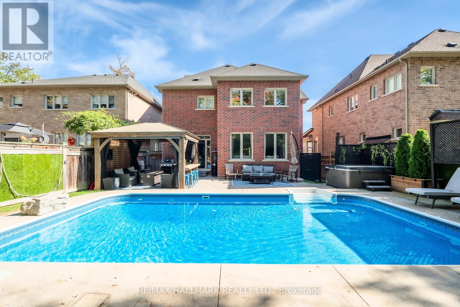 566 Maitland Drive, Pickering, Ontario L1W 0A8 - Photo 31 - E13170600