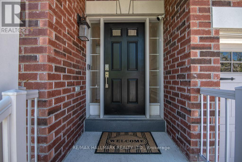 566 Maitland Drive, Pickering, Ontario L1W 0A8 - Photo 5 - E13170600