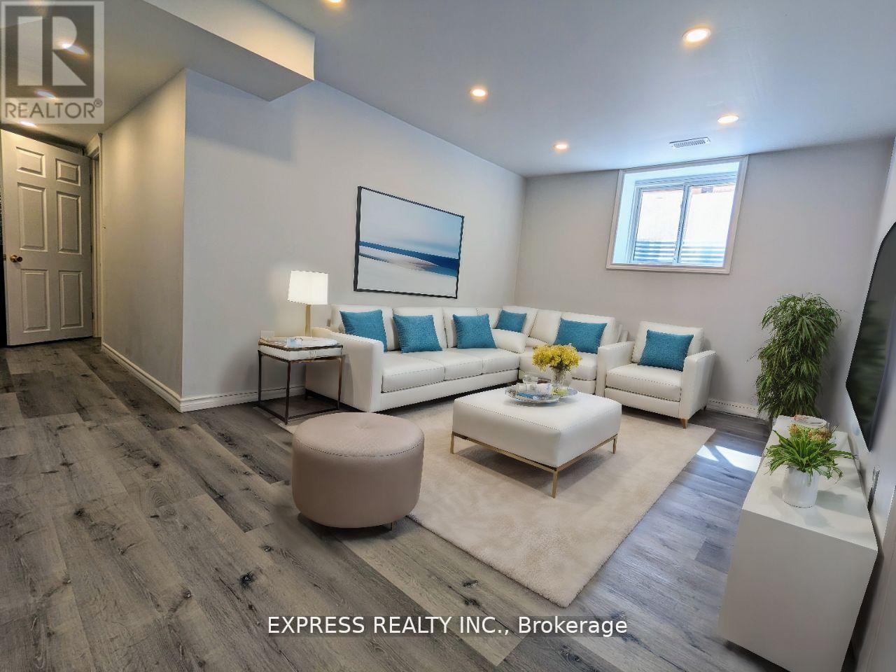 10 Audubon Street, Whitby, Ontario  L1P 0C4 - Photo 1 - E13170610