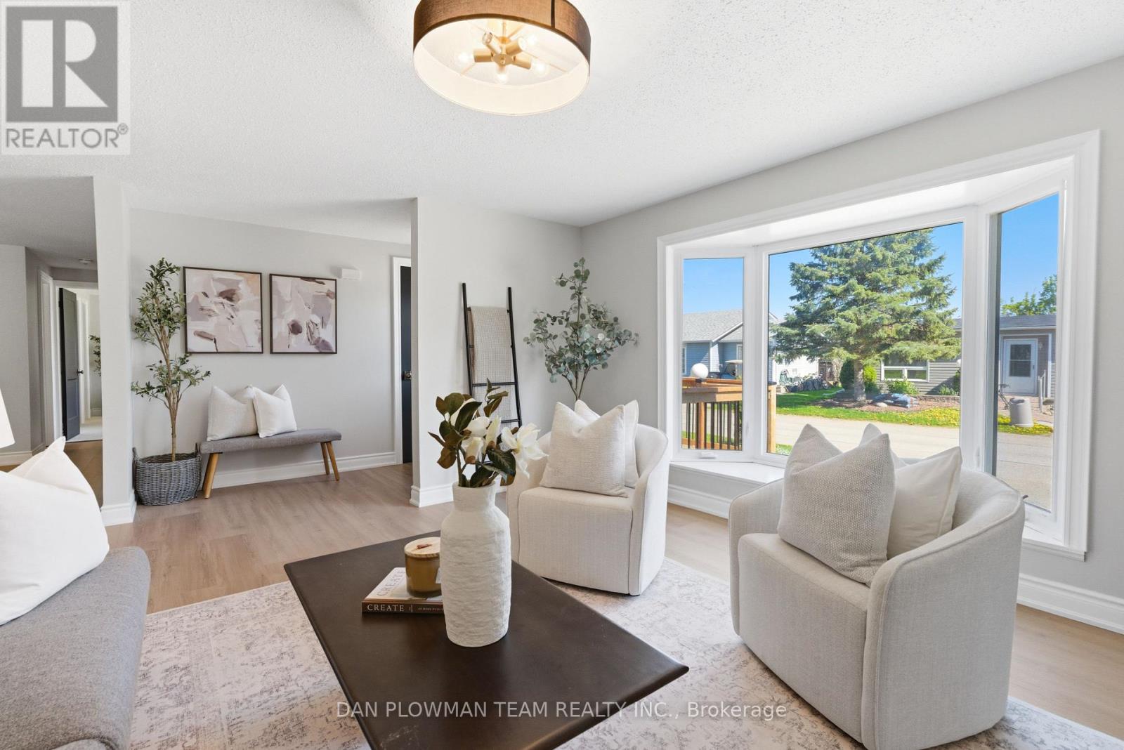 14 Heritage Lane, Clarington, Ontario  L1B 1A7 - Photo 4 - E13170660