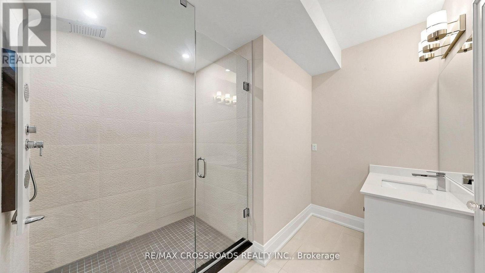 1427 Rosebank Road, Pickering, Ontario  L1V 1P3 - Photo 40 - E13170706