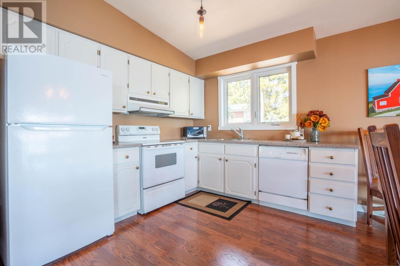452 Red Pine Dr, Sault Ste. Marie, Ontario  P6A 5K6 - Photo 15 - SM261137