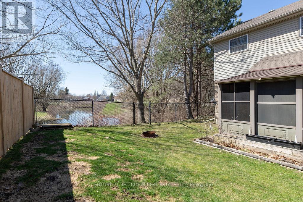 232 Thorne Drive, Strathroy-Caradoc, Ontario  N7G 4C2 - Photo 33 - X12991102