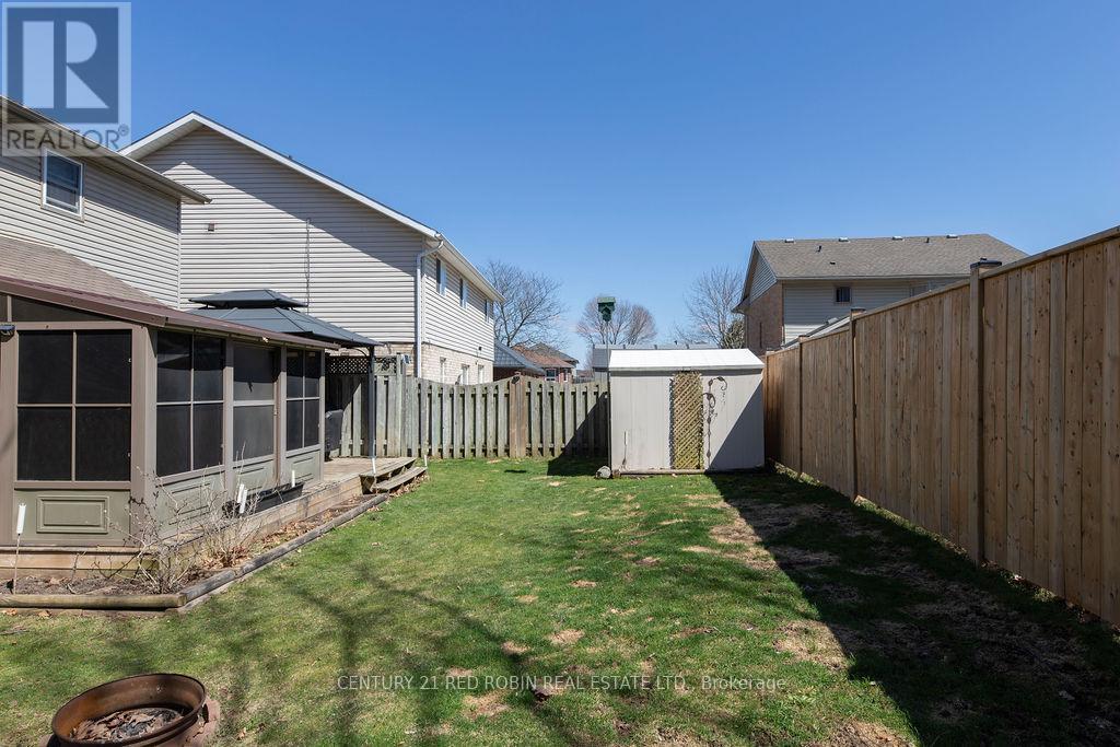 232 Thorne Drive, Strathroy-Caradoc, Ontario  N7G 4C2 - Photo 34 - X12991102