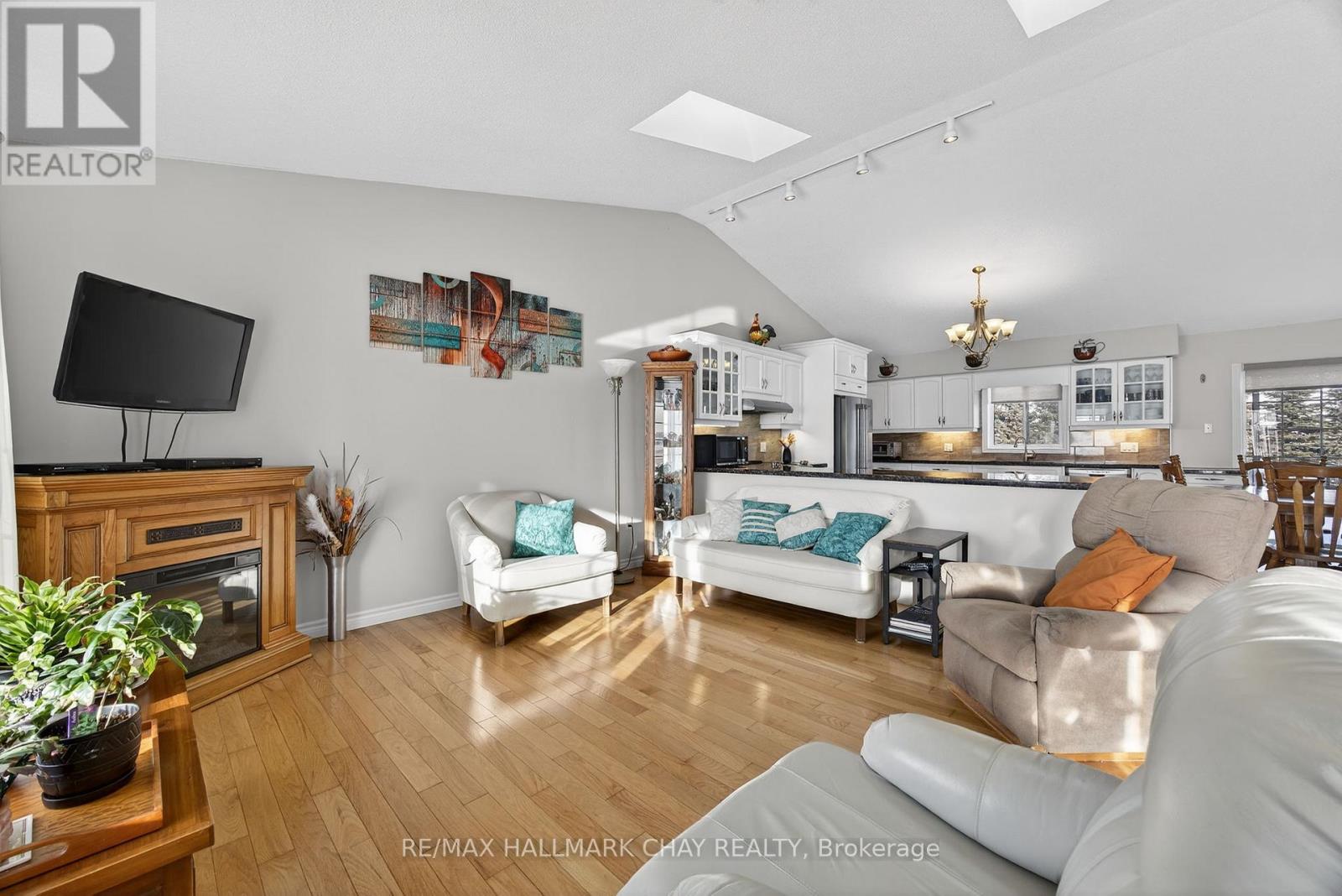 2452 10th Line, Innisfil, Ontario  L9S 3R2 - Photo 9 - N13170594