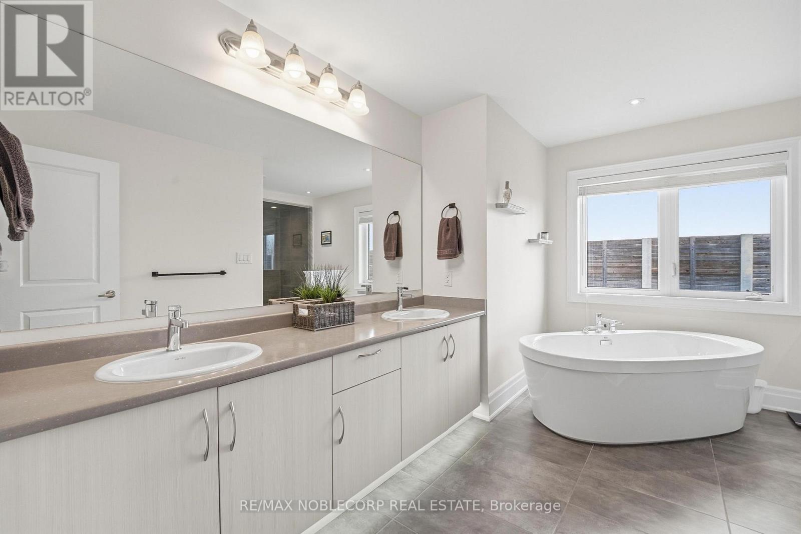 60 Tatton Court, King, Ontario  L7B 0C3 - Photo 25 - N13170648