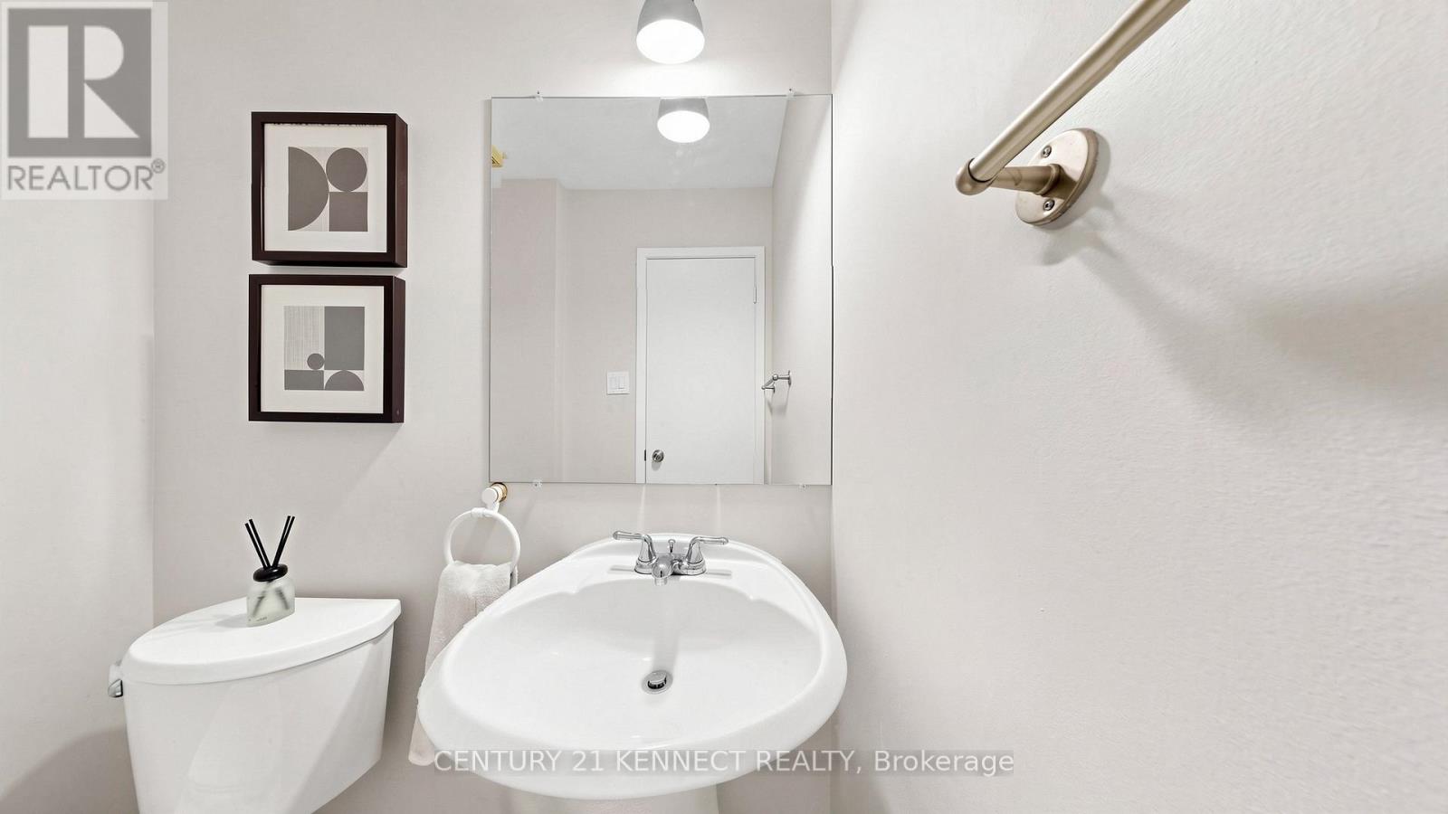 9 - 260 Avenue Road, Richmond Hill, Ontario  L4C 5G6 - Photo 11 - N13170674