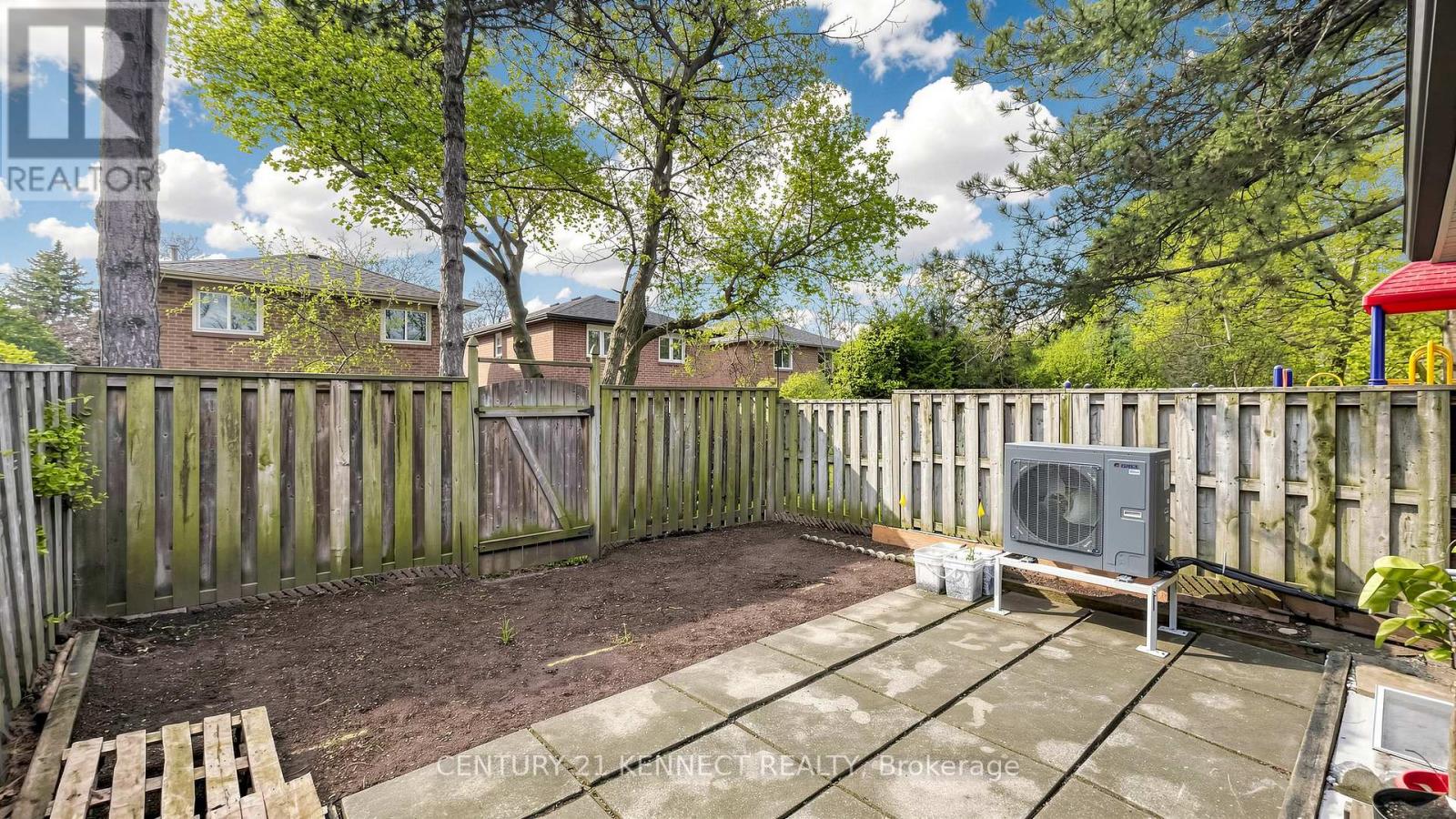 9 - 260 Avenue Road, Richmond Hill, Ontario  L4C 5G6 - Photo 24 - N13170674