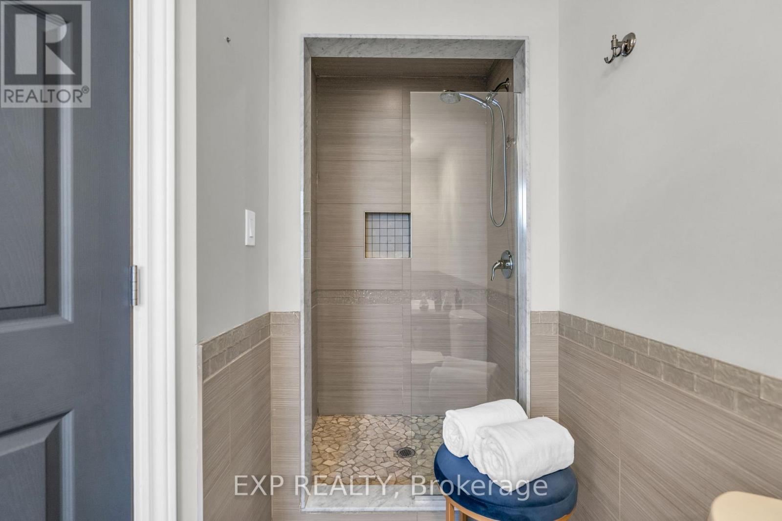 5 Farley Circle, Georgina, Ontario  L0E 1S0 - Photo 26 - N13170686