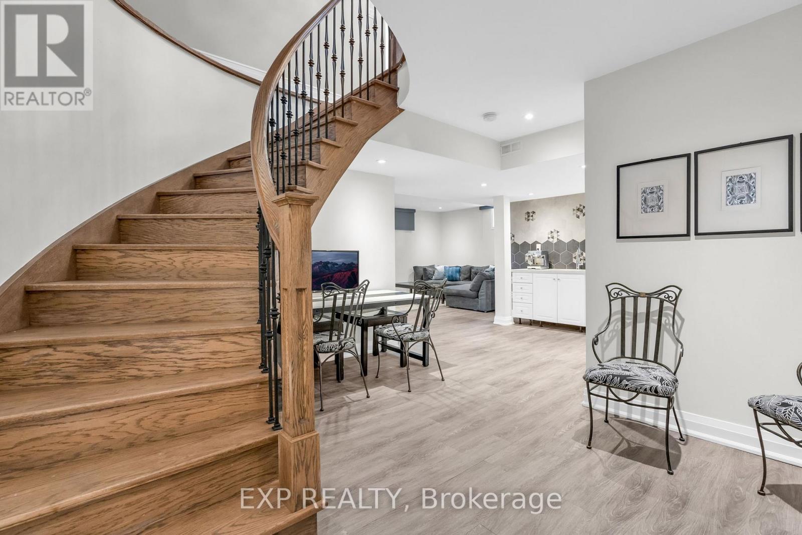 5 Farley Circle, Georgina, Ontario  L0E 1S0 - Photo 27 - N13170686