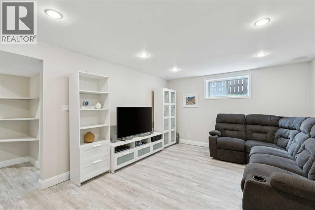 5924 Dalridge Hill NW, Calgary, Alberta  T3A 1L9 - Photo 29 - A2310077