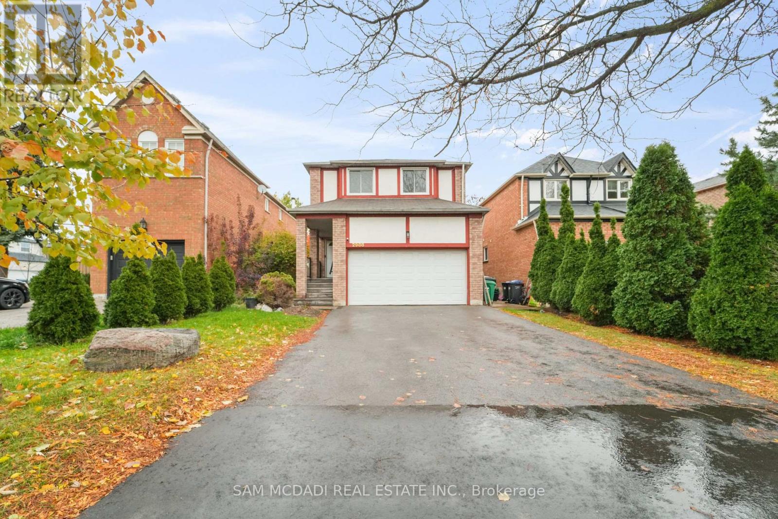 2988 Gulfstream Way, Mississauga, Ontario  L5N 6J8 - Photo 2 - W13170614