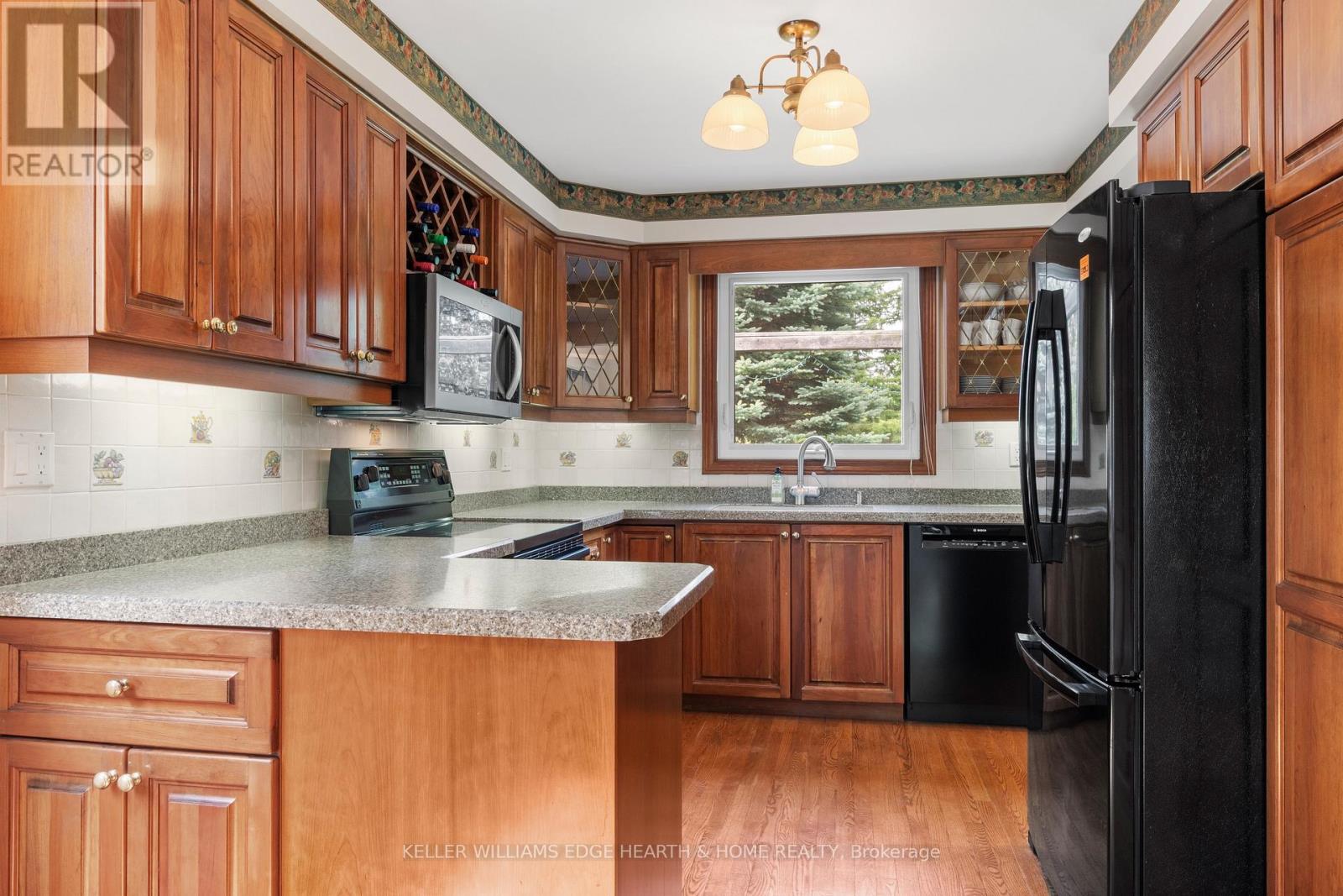 2170 Belgrave Court, Burlington, Ontario  L7P 3R5 - Photo 12 - W13170616