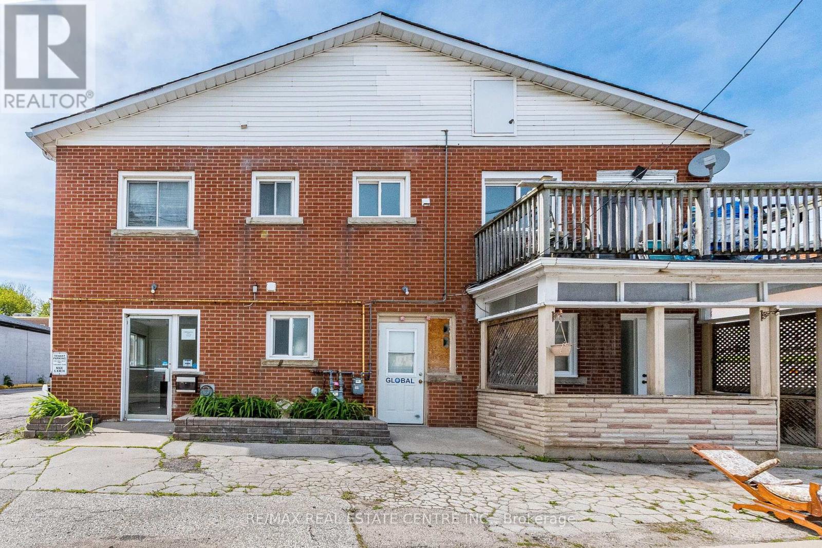 9 Mill Street W, Halton Hills, Ontario  L7J 1G3 - Photo 2 - W13170630