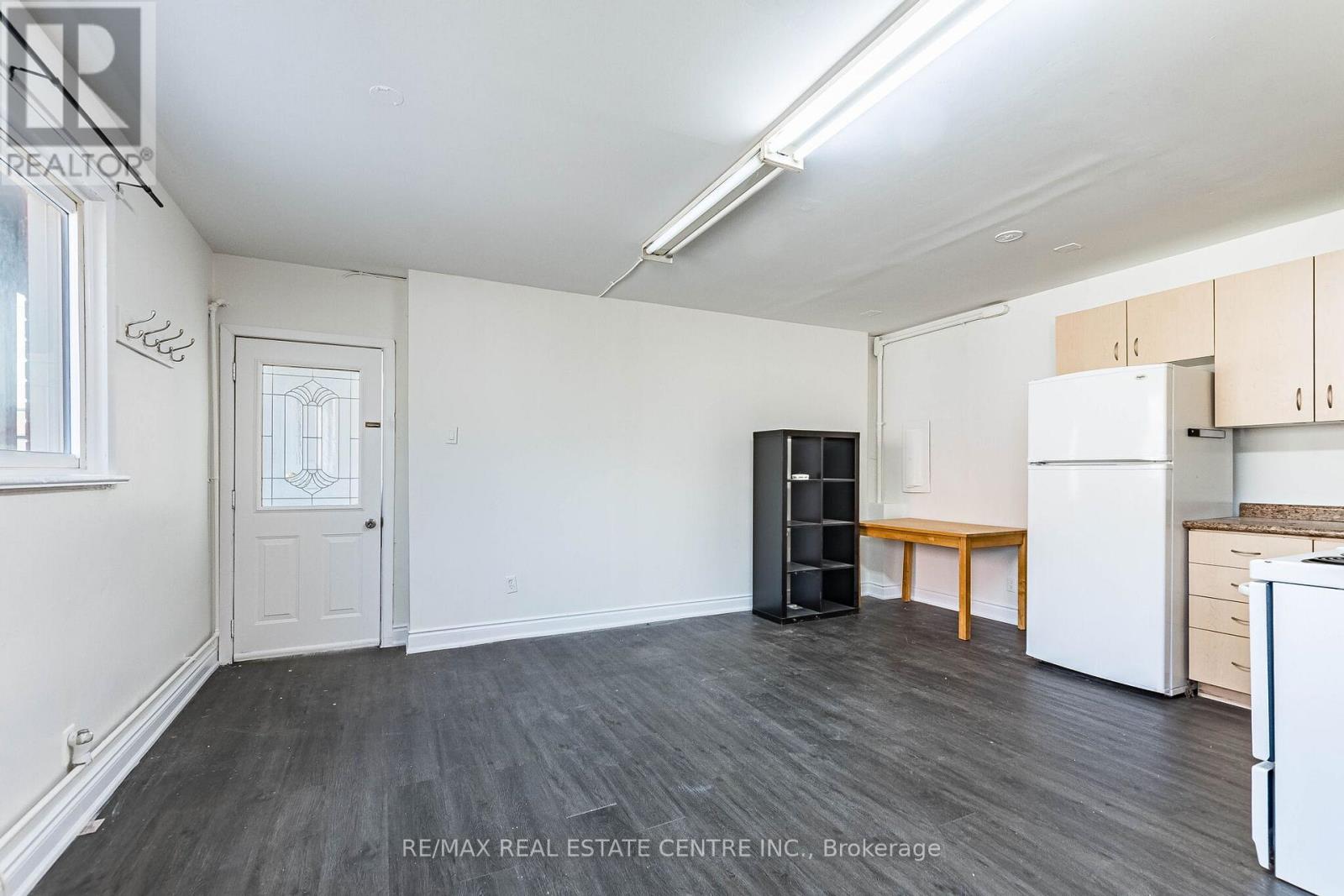 9 Mill Street W, Halton Hills, Ontario  L7J 1G3 - Photo 21 - W13170630