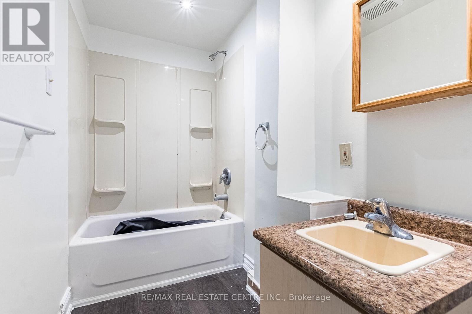 9 Mill Street W, Halton Hills, Ontario  L7J 1G3 - Photo 27 - W13170630
