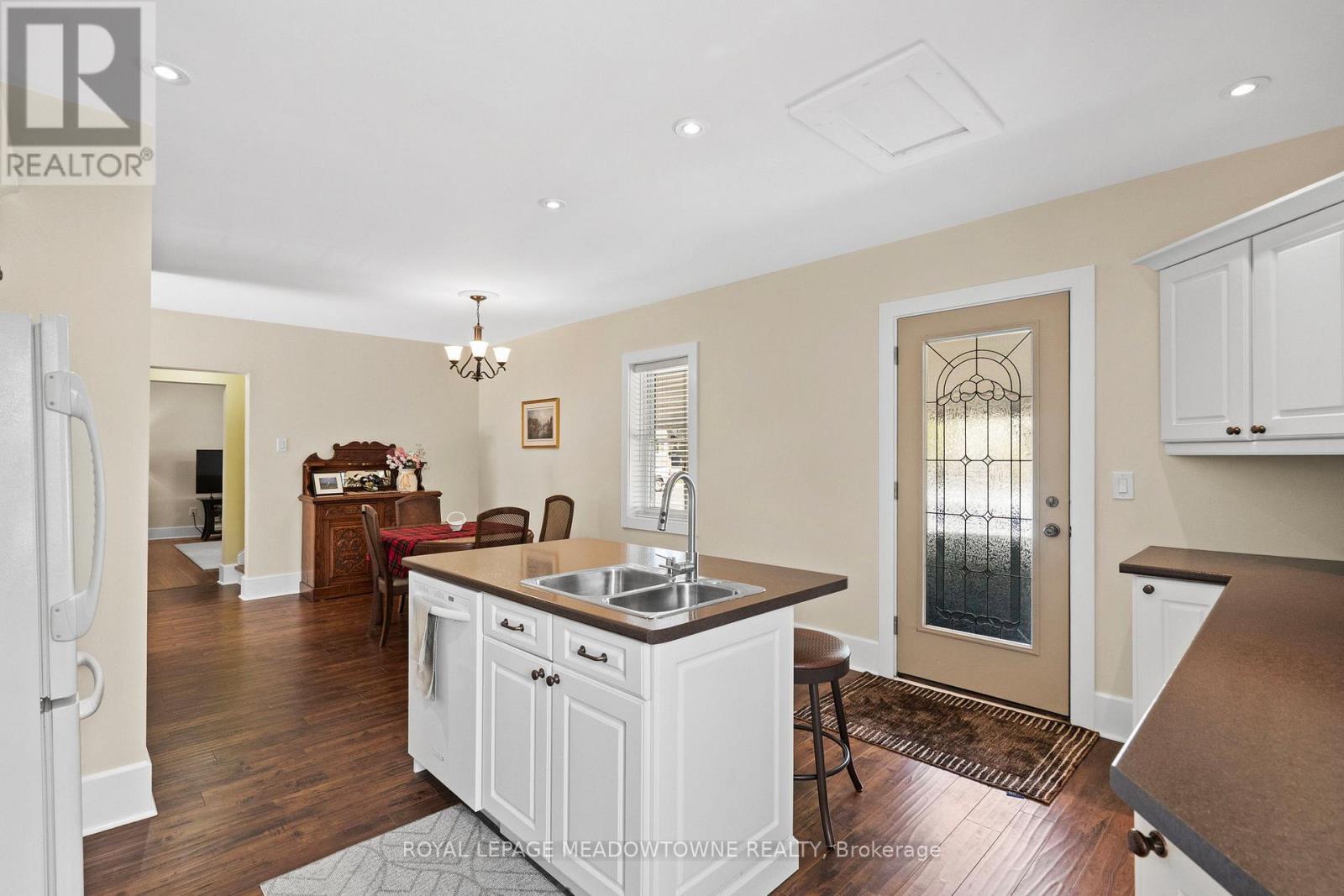 272 Pine Street, Milton, Ontario  L9T 1K5 - Photo 5 - W13170708
