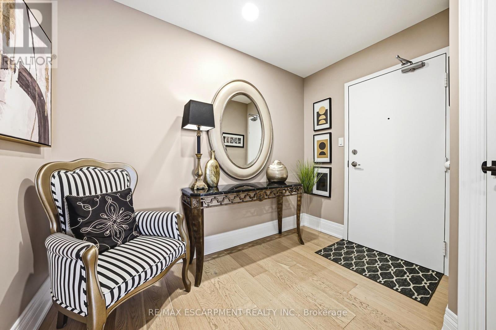 101 - 1201 North Shore Boulevard E, Burlington, Ontario  L7S 1Z5 - Photo 2 - W13170714