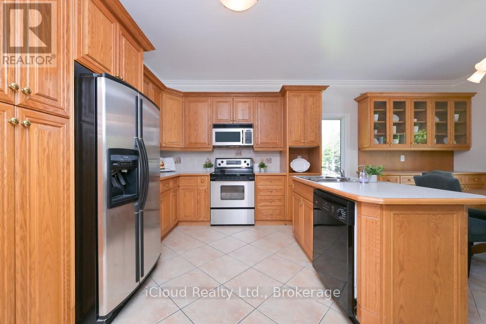 114 Kenpark Avenue, Brampton, Ontario  L6Z 3J8 - Photo 8 - W13170724