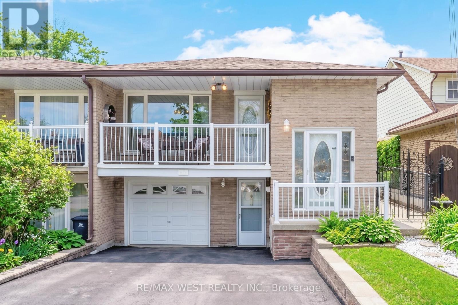 941 STAINTON DRIVE, Mississauga, Ontario