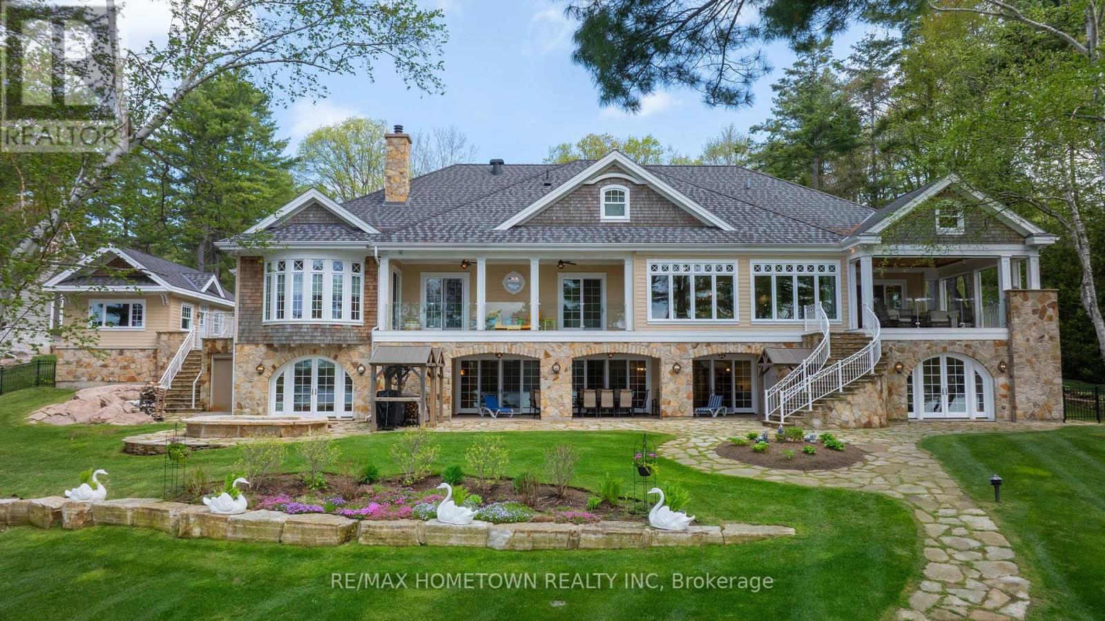 11 Riverview Drive, Leeds And The Thousand Islands, Ontario  K0E 1V0 - Photo 1 - X13170934