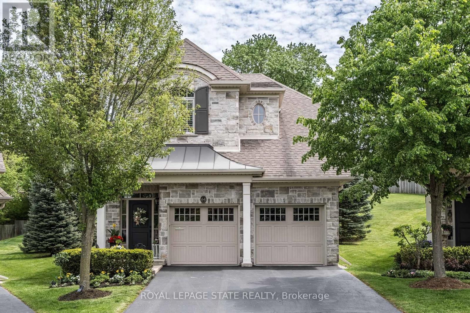 60 Mcgrath Court, Hamilton, Ontario  L9H 0A5 - Photo 2 - X13170644