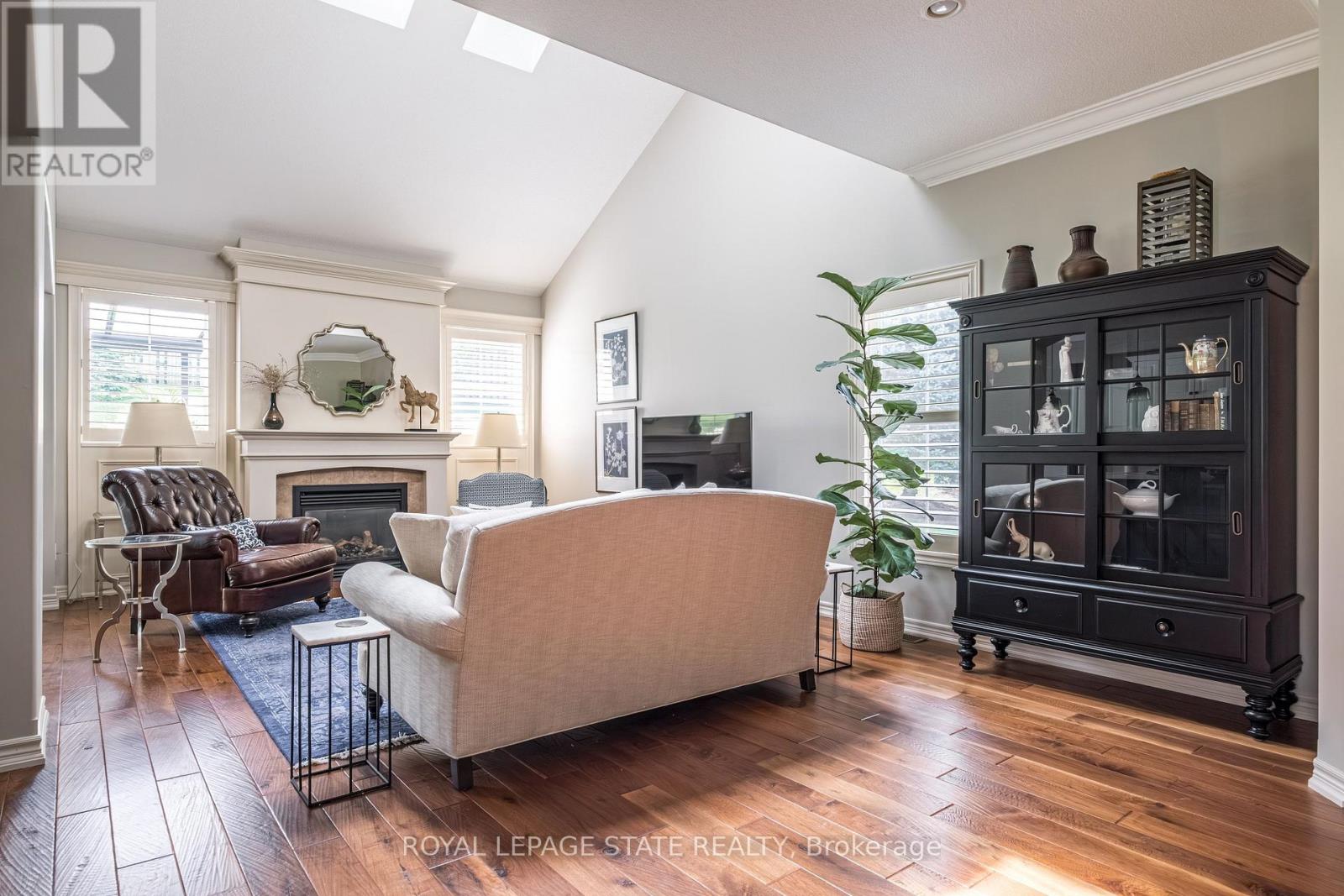 60 Mcgrath Court, Hamilton, Ontario  L9H 0A5 - Photo 7 - X13170644