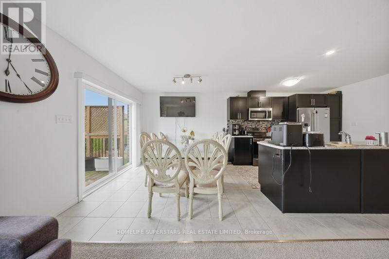 135 Hardcastle Drive, Waterloo, Ontario  N1S 0A6 - Photo 12 - X13170662