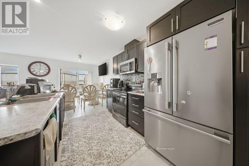 135 Hardcastle Drive, Waterloo, Ontario  N1S 0A6 - Photo 13 - X13170662