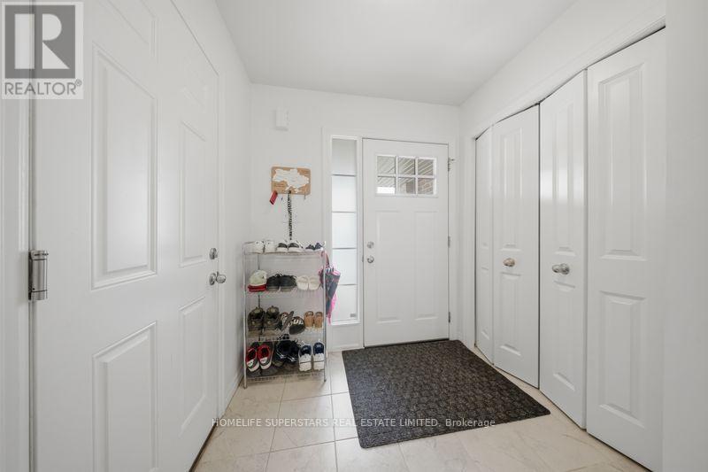 135 Hardcastle Drive, Waterloo, Ontario  N1S 0A6 - Photo 3 - X13170662