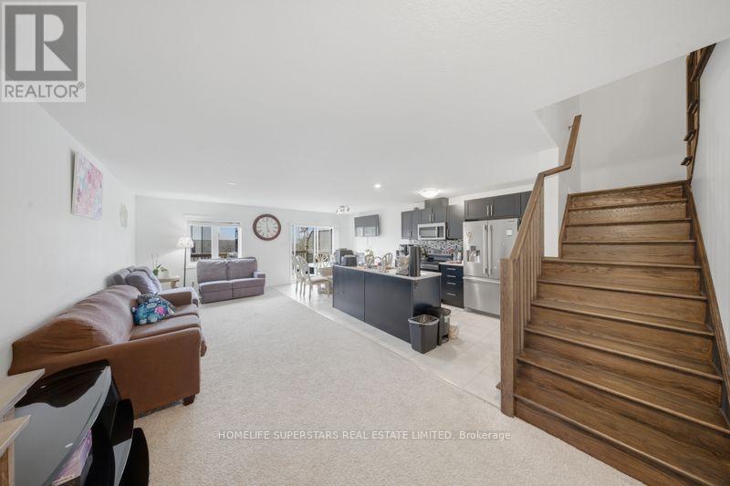 135 Hardcastle Drive, Waterloo, Ontario  N1S 0A6 - Photo 7 - X13170662