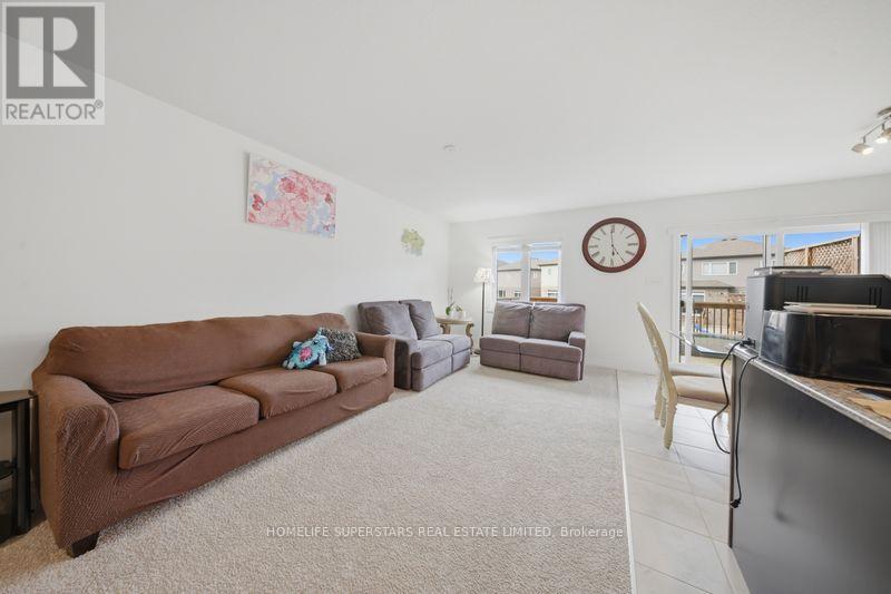 135 Hardcastle Drive, Waterloo, Ontario  N1S 0A6 - Photo 8 - X13170662