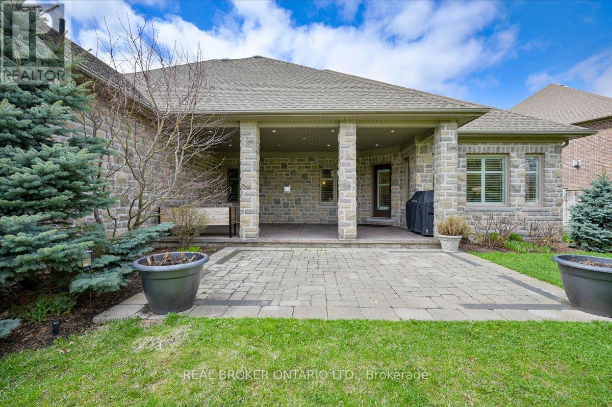 945 Riverstone Court, Kitchener, Ontario  N2P 0A3 - Photo 33 - X13170728