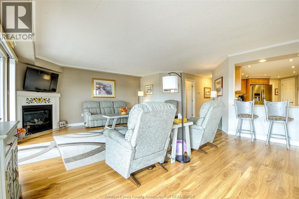 320 Village Grove Drive Unit# A401, Tecumseh, Ontario  N8N 4X7 - Photo 6 - 26012013