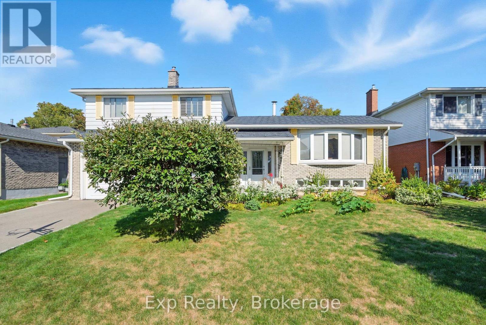52 BAYVIEW CRESCENT, Cobourg, Ontario