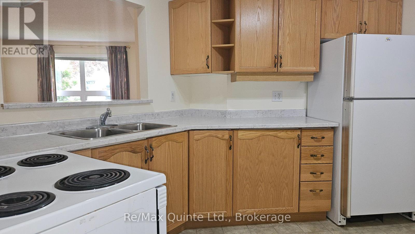 4 - 1171 Millwood Avenue, Brockville, Ontario  K6V 7L5 - Photo 2 - X13170912